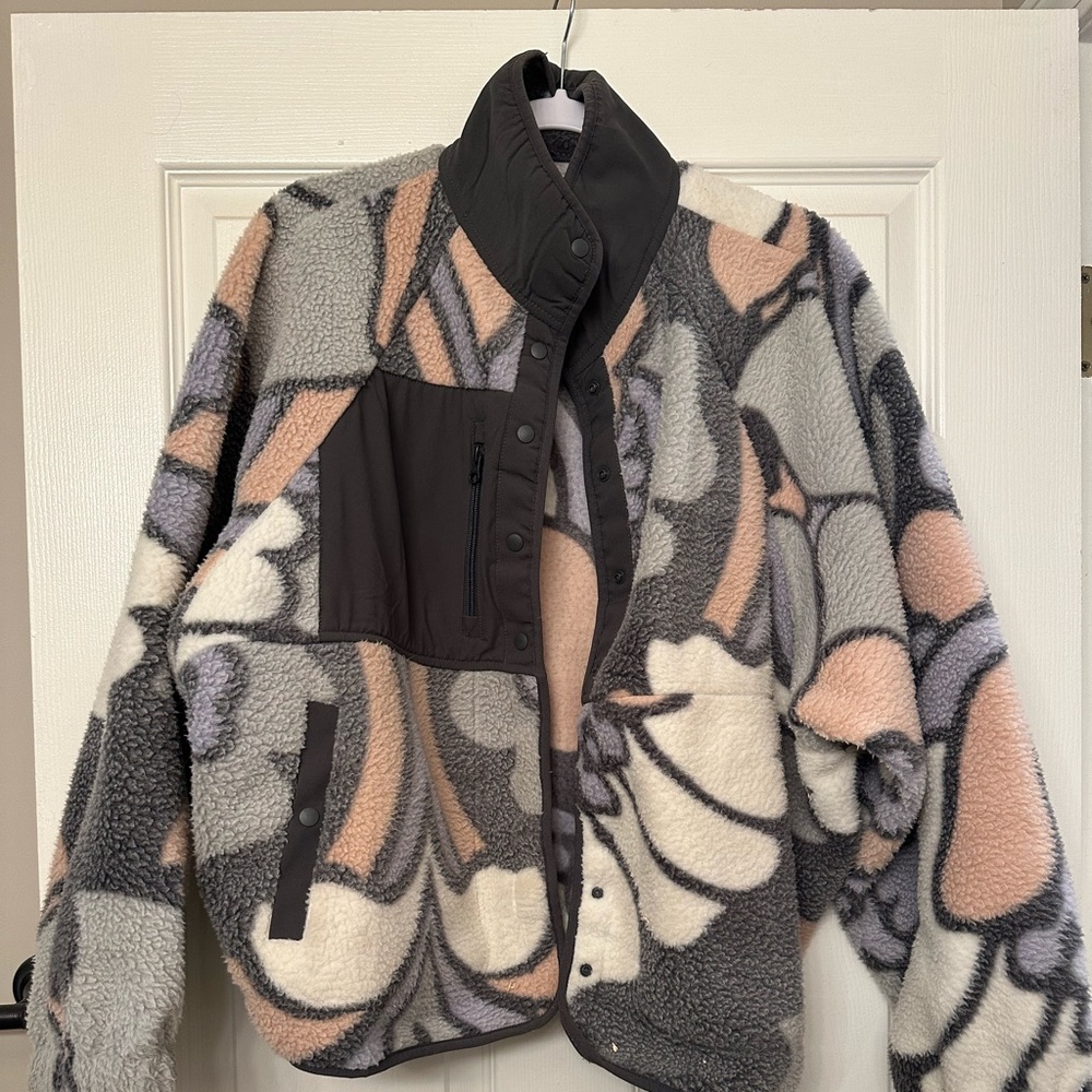 Southern Shirt Floral Fleece Women’s Large